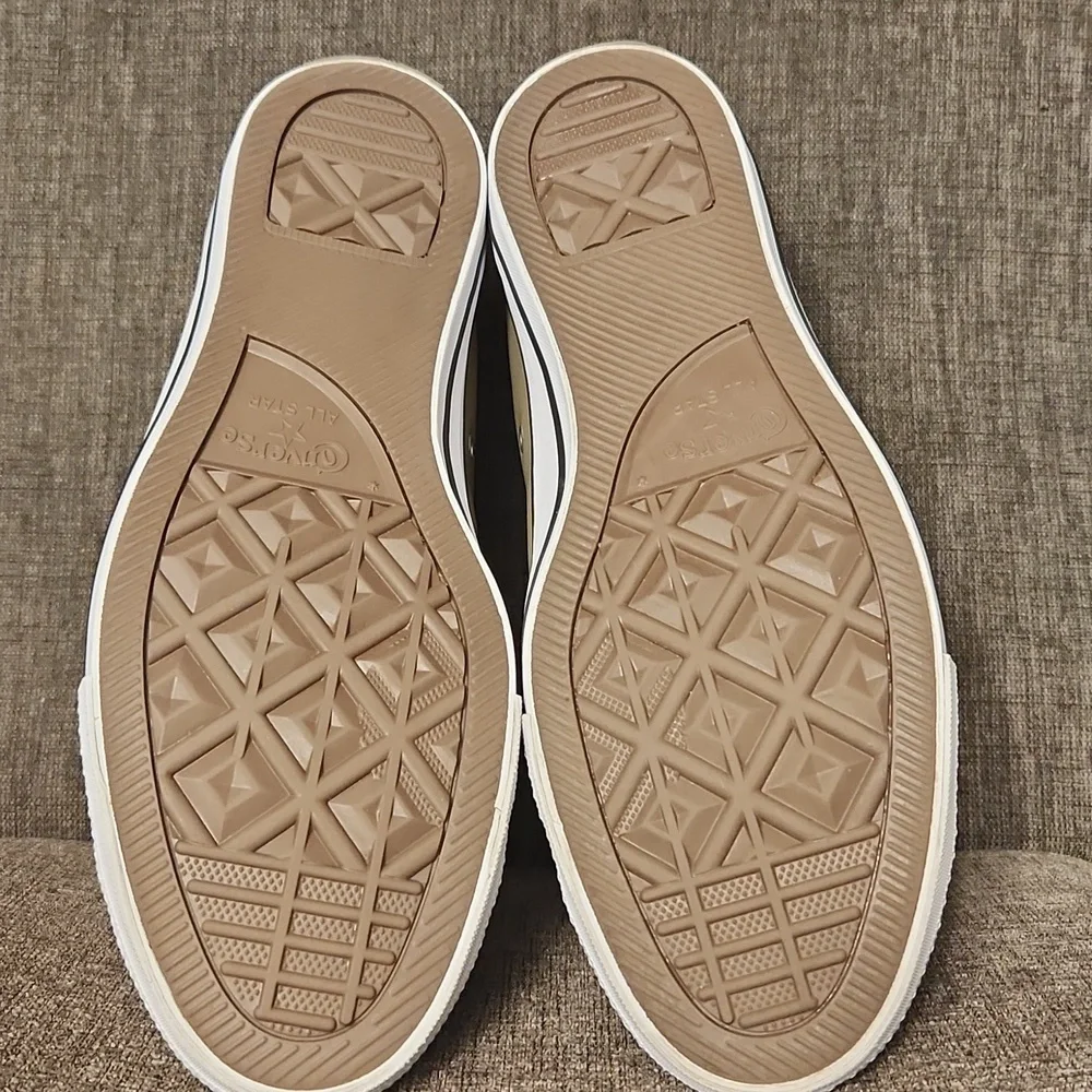 CONVERSE CHUCK TAYLOR ALL STAR LEATHER SNEAKER HIGH-TOP MEN'S SIZE 11. - Picture 6 of 11